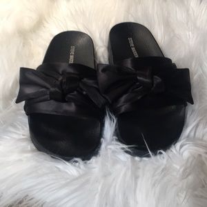 Steve Madden Slides